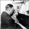 poulenc-piano-chien.jpg