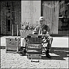 TLRBuisAcros006.jpg