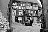 2016-17-ndeg25---Alsace--Riquewihr---Gisele-c-700.jpg